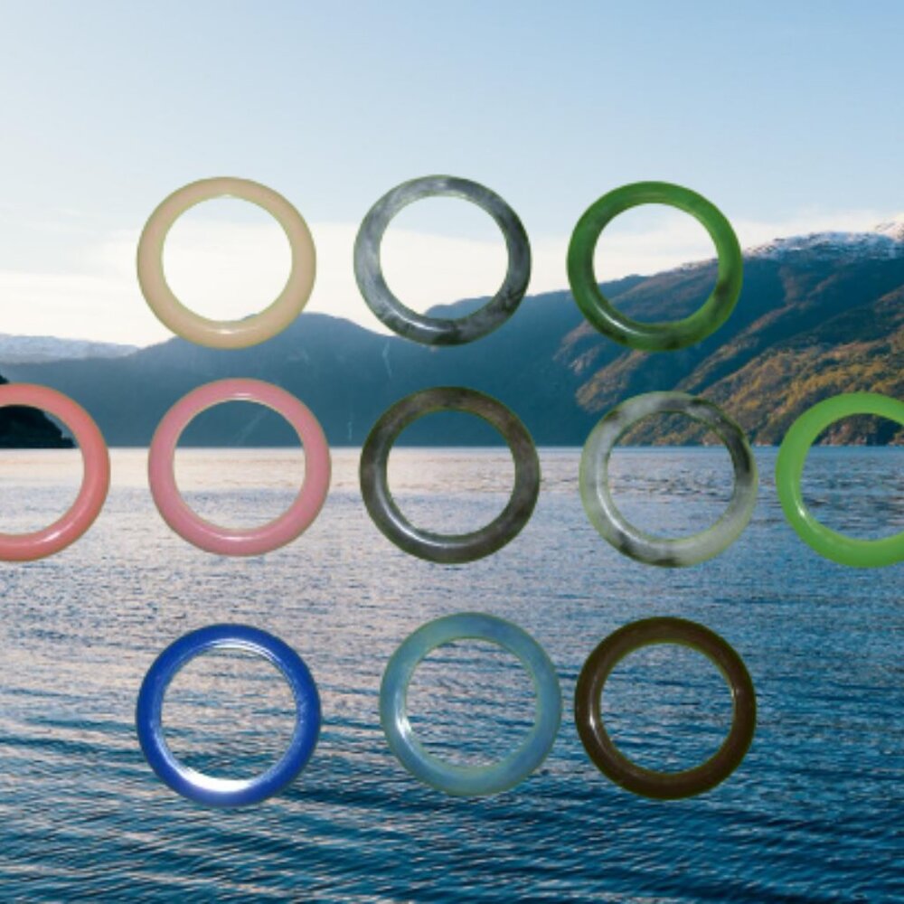 New Vintage 11 Pc Plastic Bezel Set - Gucci 1100 Watch - Gift Pouch